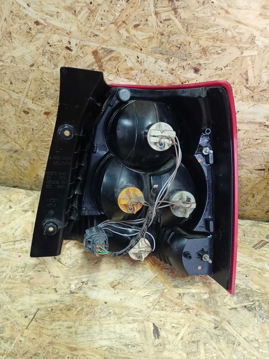 Land Rover Freelander 2 II lampa tył tylna prawa lewa oryginał