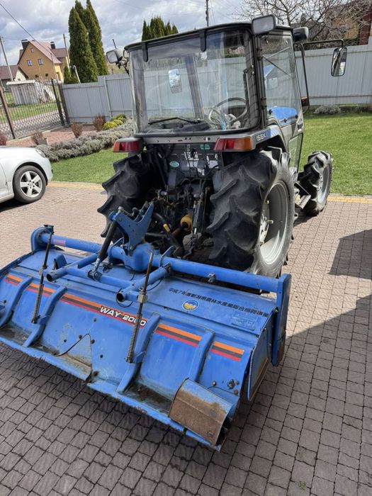 Ісекі Iseki трактор Японія