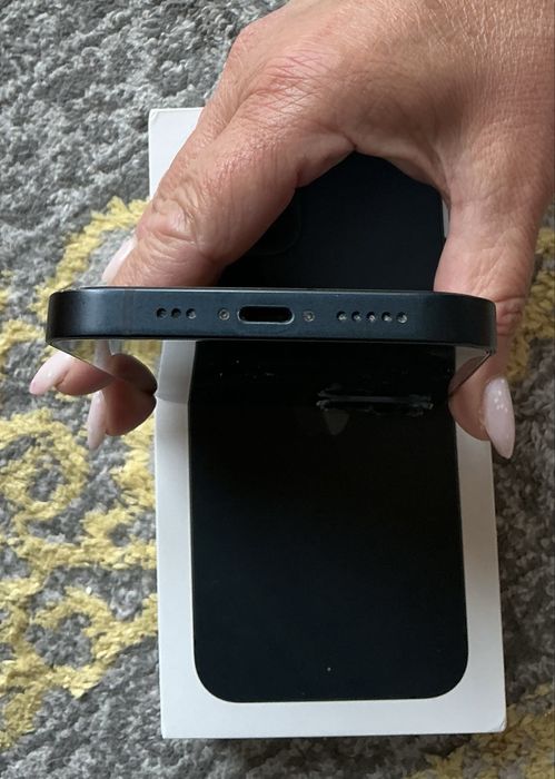 iPhone 13 128GB stan bardzo dobry