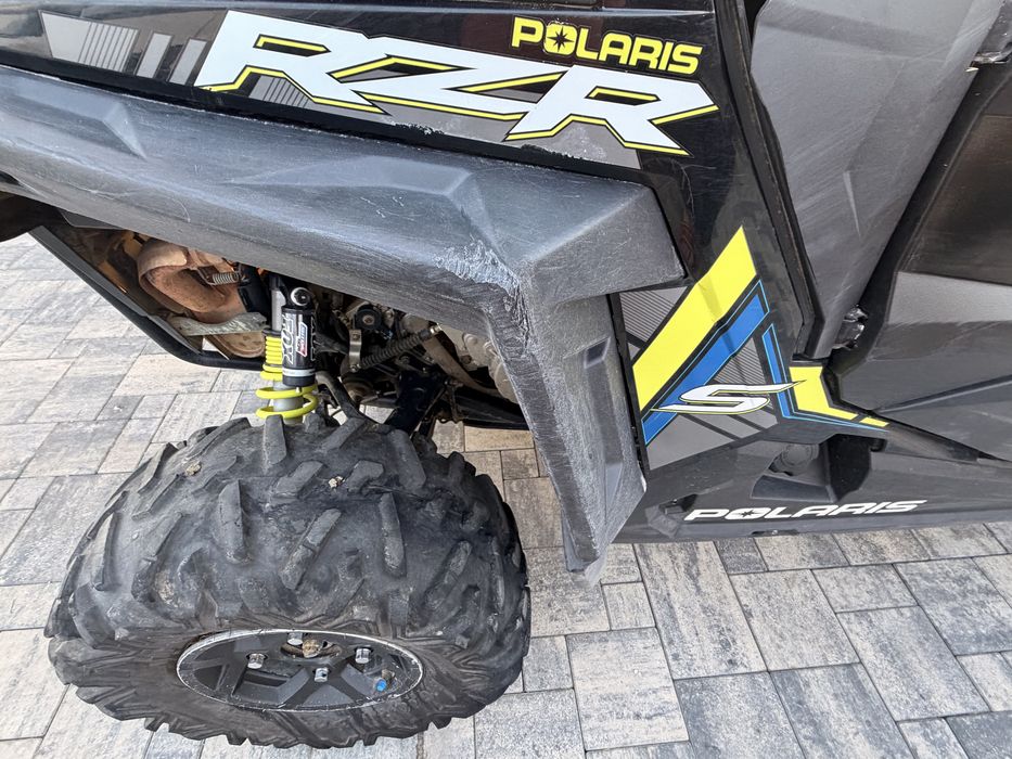 Polaris  RZR 900