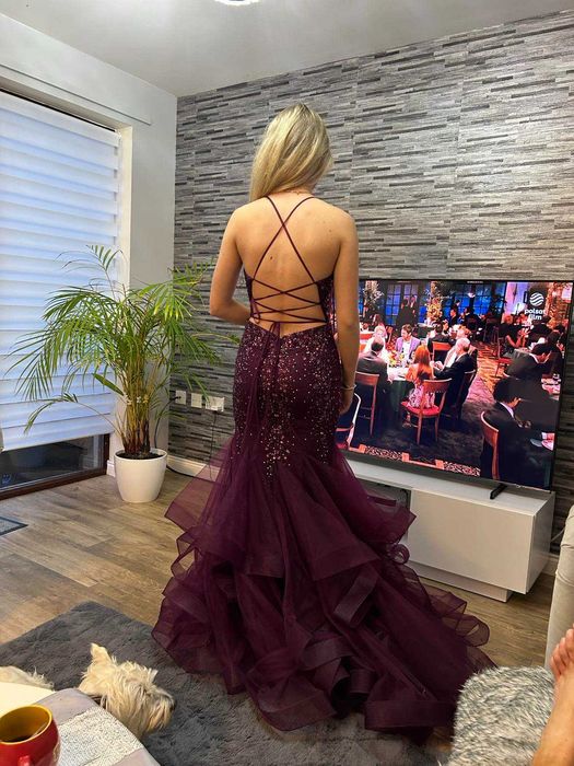 Cudowna suknia na wesele, imprezę studniówkę
