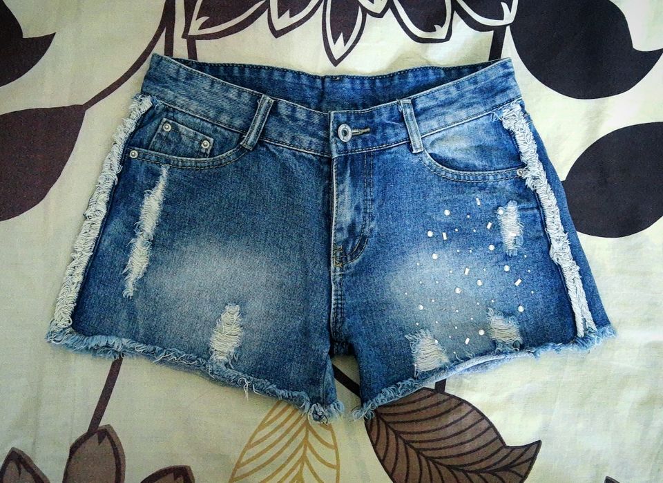 Жіночі яксні джинсові шорти
