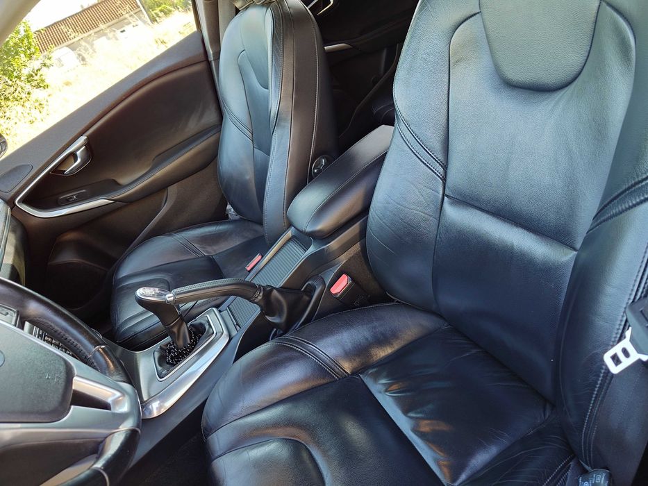 Volvo V40 1.6 Summon