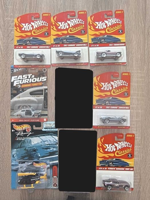 Hot wheels variados