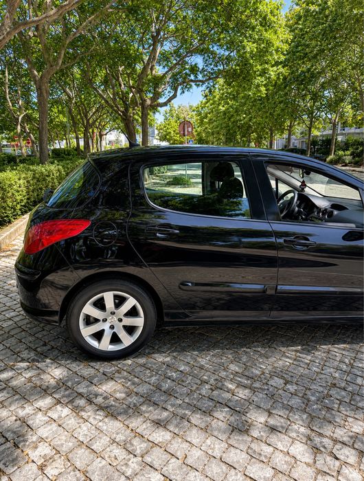 Peugeot 308 — fotografia 4