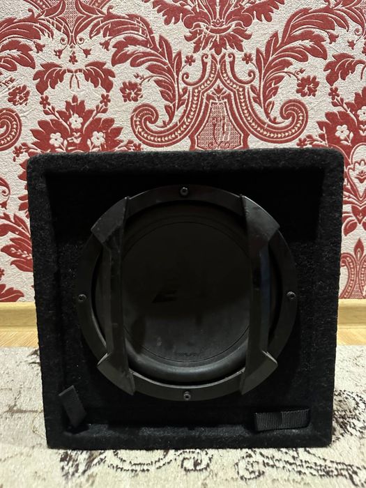 Сабвуфер Alpine SWE-815