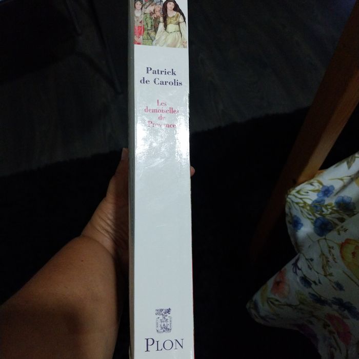 Les demoiselles de Provence. Portes incluídos.