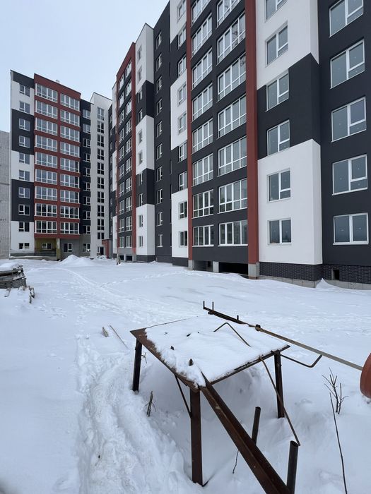 Продаж 1 но кімнатної  з автономним опаленням в новобудові Глорія