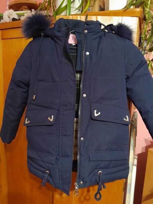 Дитяча зимова куртка пуховик в ідеальному стані