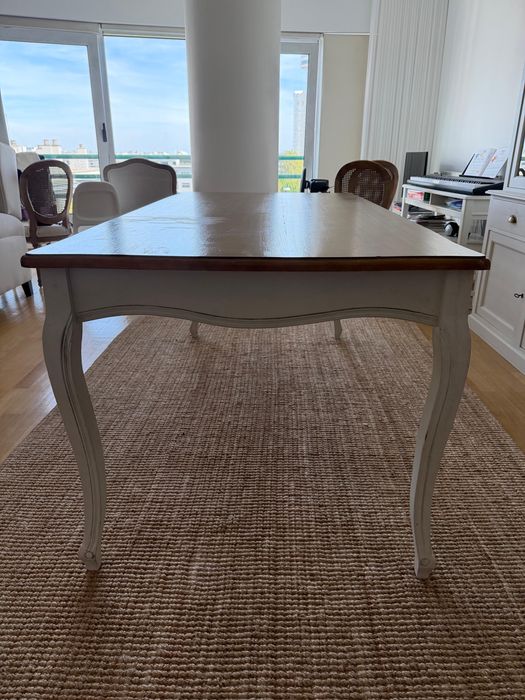 Mesa de sala de jantar