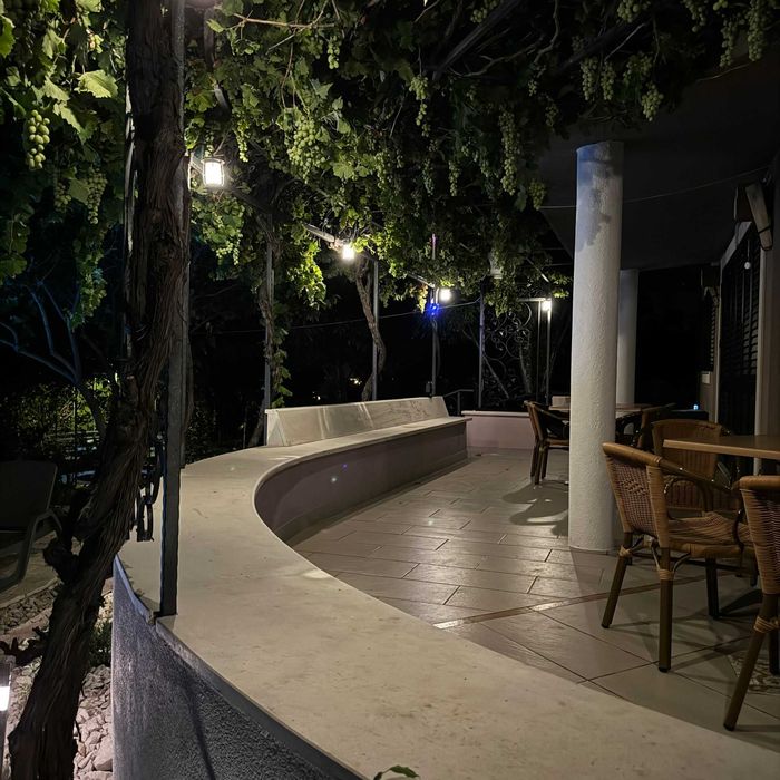 Chorwacja wakacje 26dom basen blisko Splitu widok jacuzzi nocleg morze