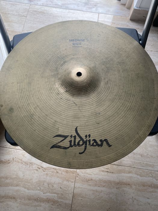 Zildjian Medium Ride 17