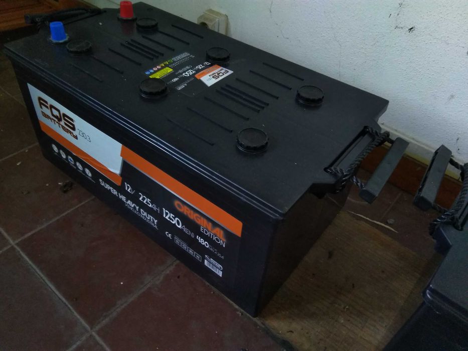 Bateria NOVA camião máquinas etc.