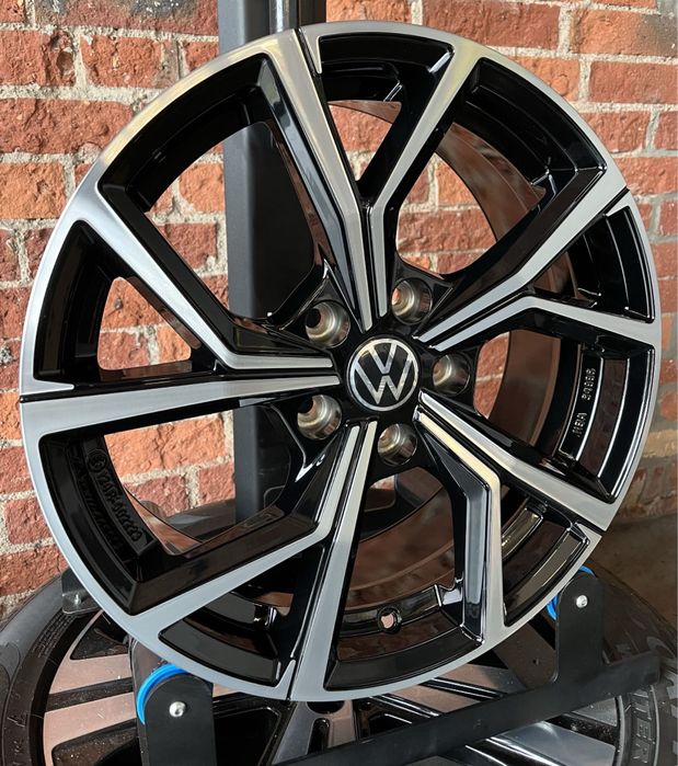 Alufelgi 18 VW Passat Golf Caddy Touran Tiguan 5x112 Felgi R Line | raty