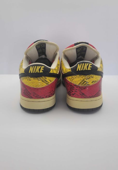 Nike SB Dunk Low Coral Snake