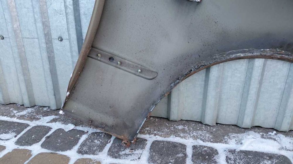 Błotnik Lewy Przód Bmw E46 sedan kombi Lift Polift Szary metallic