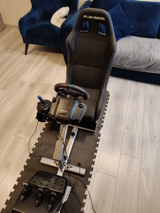 Stelaż symulator wyścigów kierownica Logitech G29