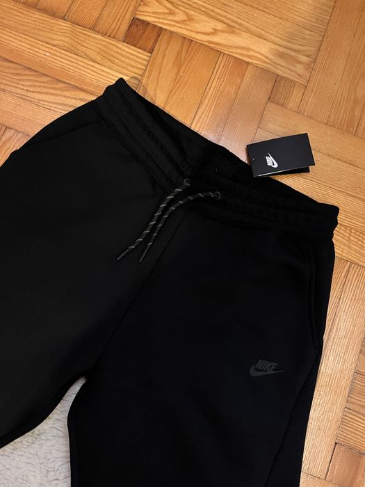 Komplet dresowy Nike Tech Fleece