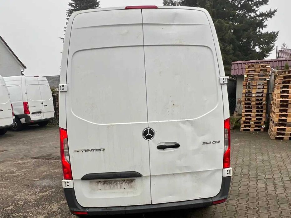 Бампер Mercedes-Benz Sprinter 314 907 Спрінтер Мерседес б/у бампер