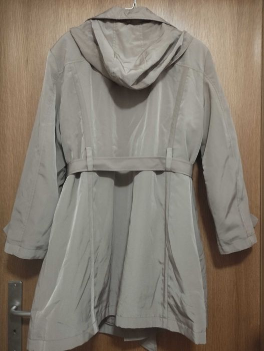 Gabardina/Casaco/Trench coat - ACEITO TROCAS