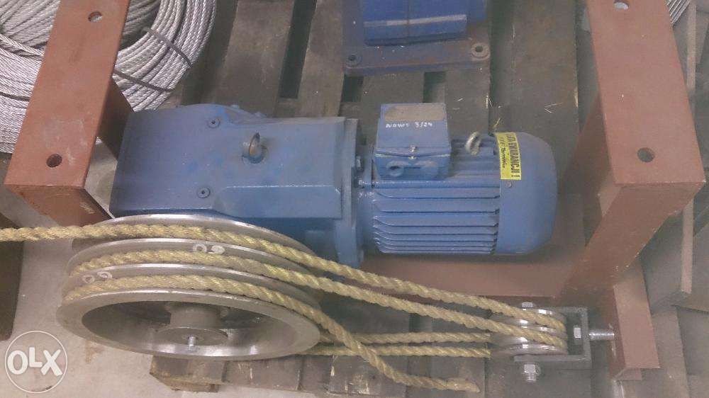 wyciąg obornika przekładnia zgarniacz koło linowe wyciągu szufla