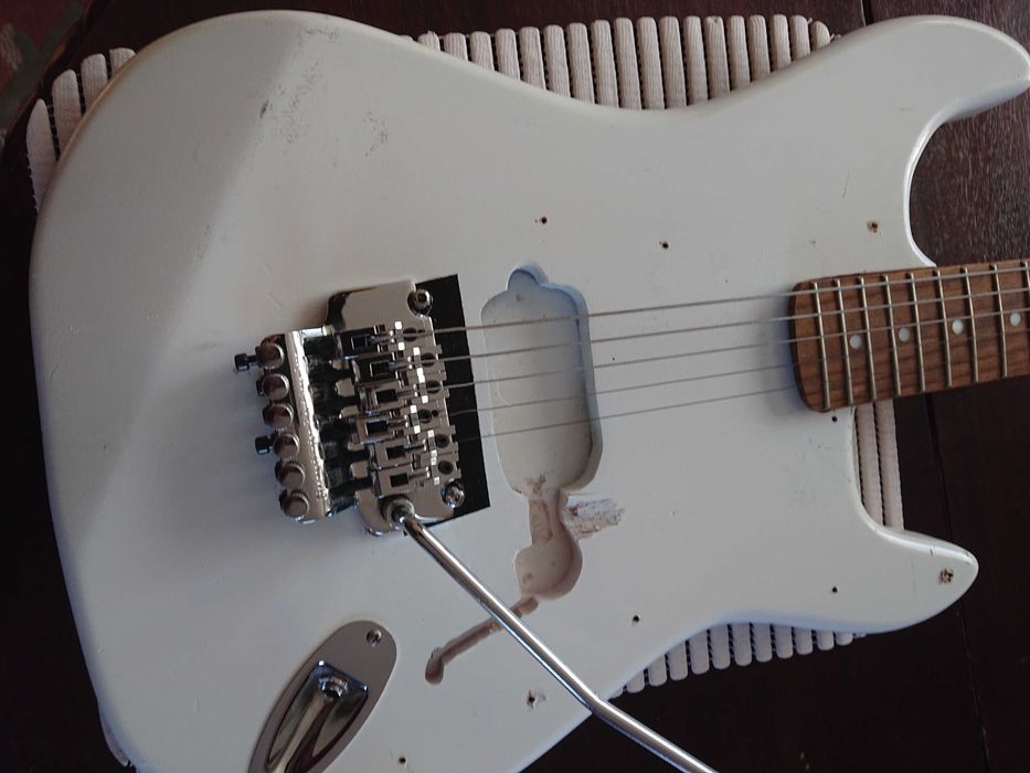 Gitara projekt do wykończenia