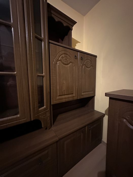 Стінка з креденсом та шафою 230 висота/48глибина /271ширина