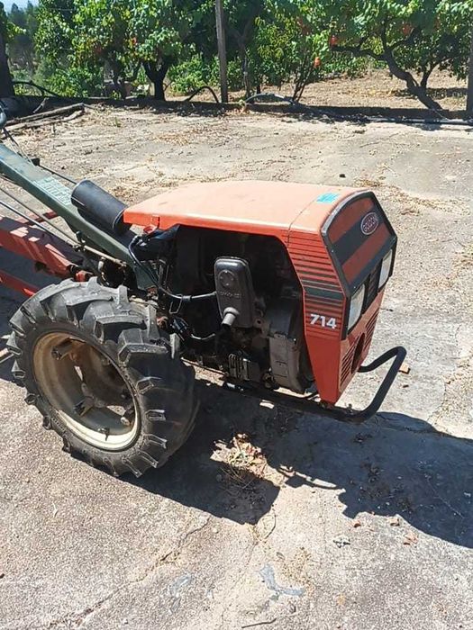 Motocultivador/Tractor Articulado com Reboque