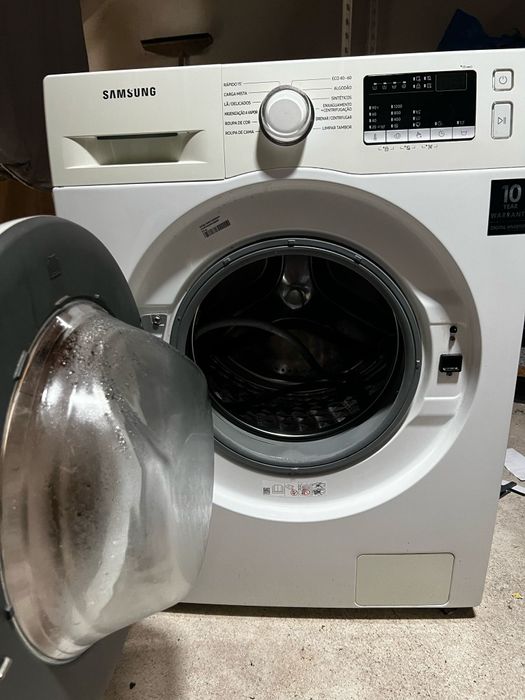 Maquina de lavar roupa