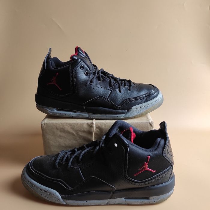 Кросівки Jordan Courtside AR1002-023  р.38