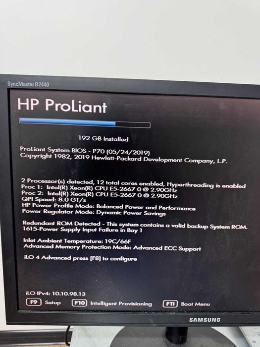 HP ProLiant DL380p Gen8 (16×2.5" SFF)