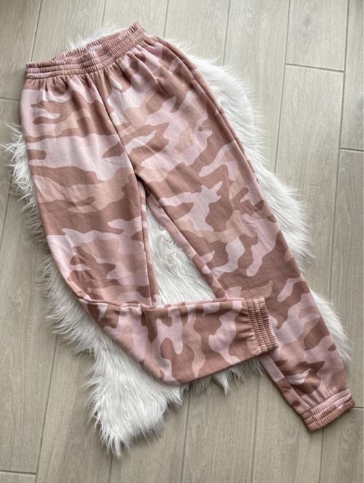 Штани Victoria’s Secret
