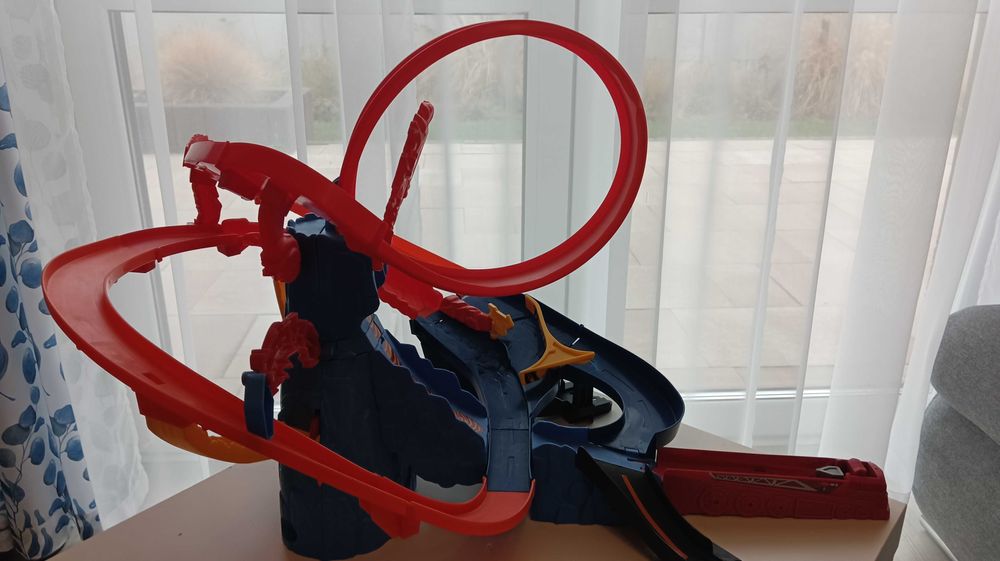 Hot Wheels City Zestaw Ucieczka z wulkanu
