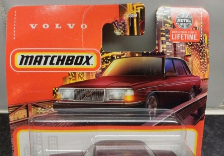 Volvo 240 matchbox
