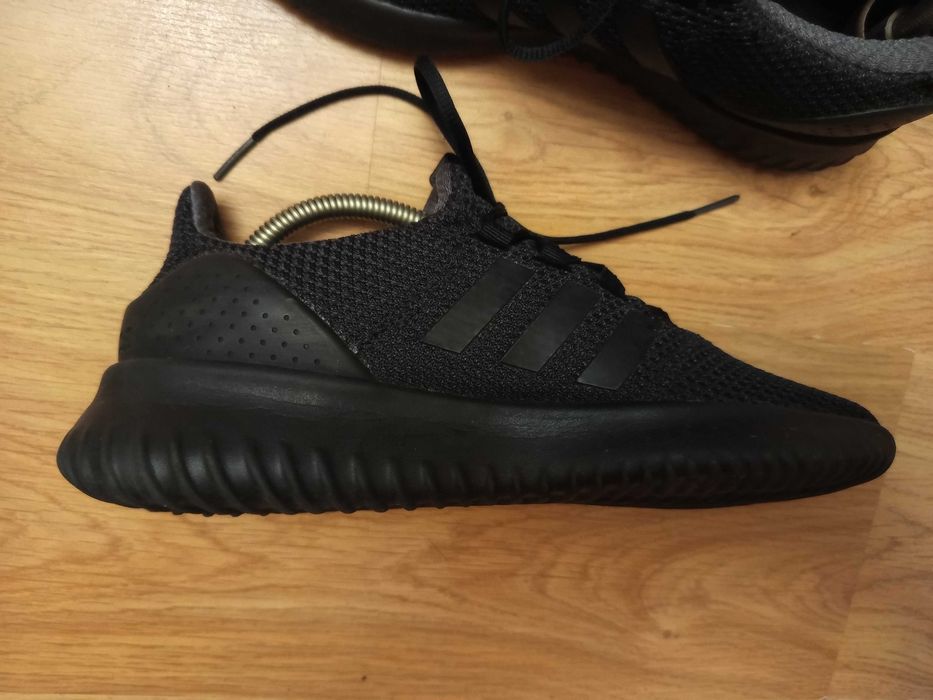 Мужские кроссовки adidas 41 p.