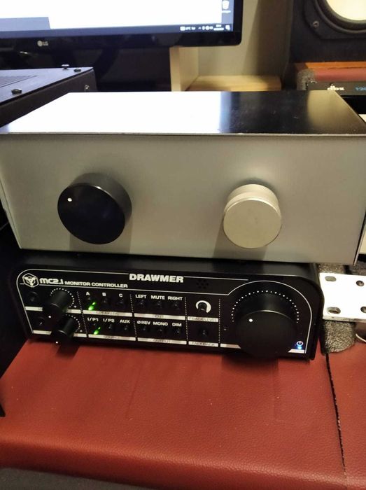 Controlador de monitores64729612615553123