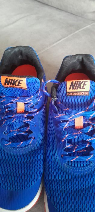 Кросовки Найк спортивные хорошее состояние
