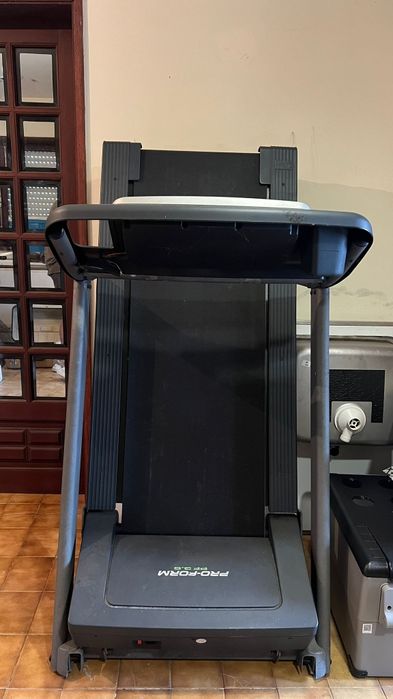 Electric treadmill478737928427284482