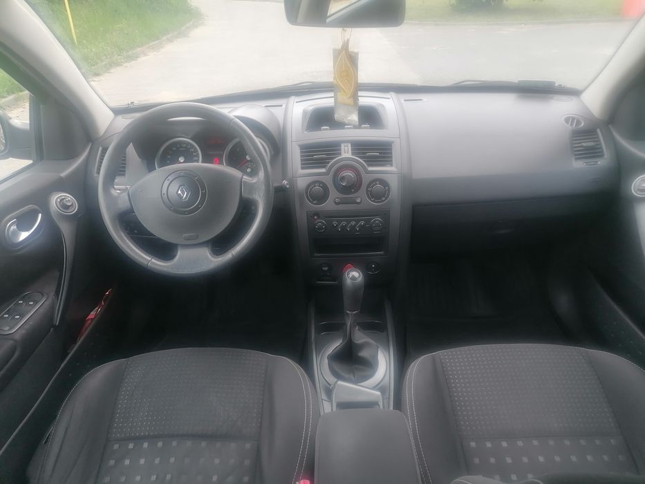 Renault megane 2005r 1.4 benzyna 193 tys 5 drzwi
