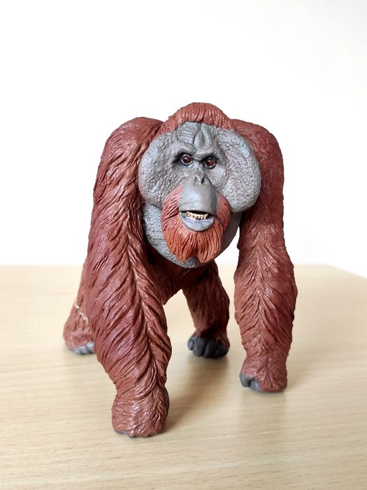 Kolekcjonerska figurka Safari małpa orangutan.