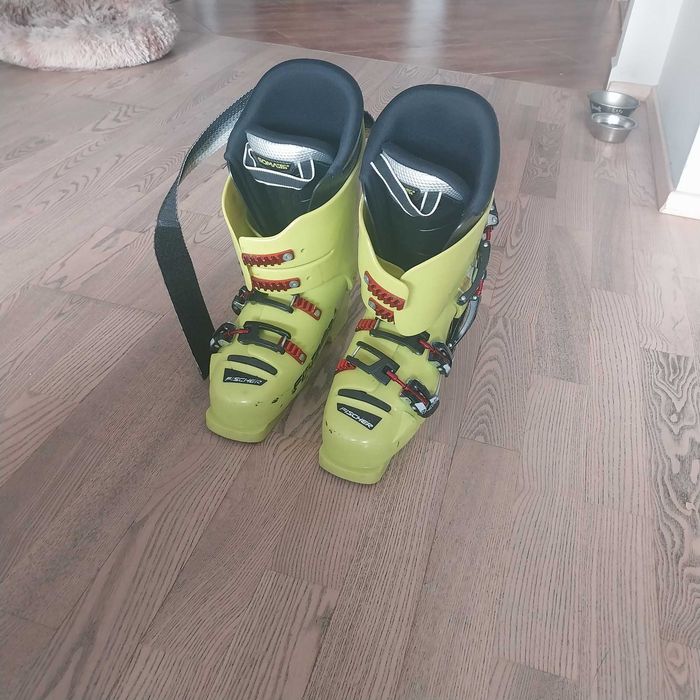 Buty narciarskie FISCHER RC4 100 THERMOSHAPE