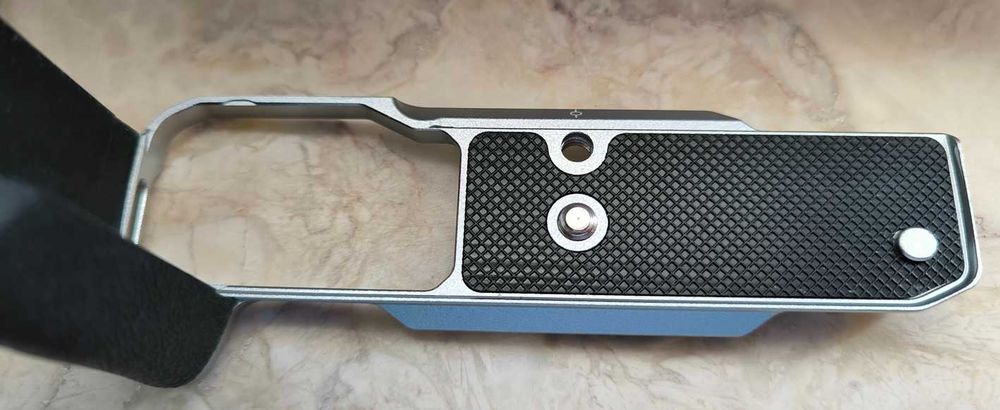 Punho em L para Nikon Zfc  da SmallRig novo em folha