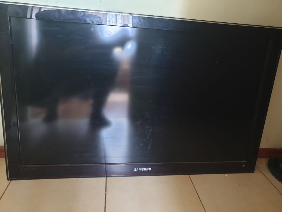 Tv Samsung -42" Potrzebny dekoder