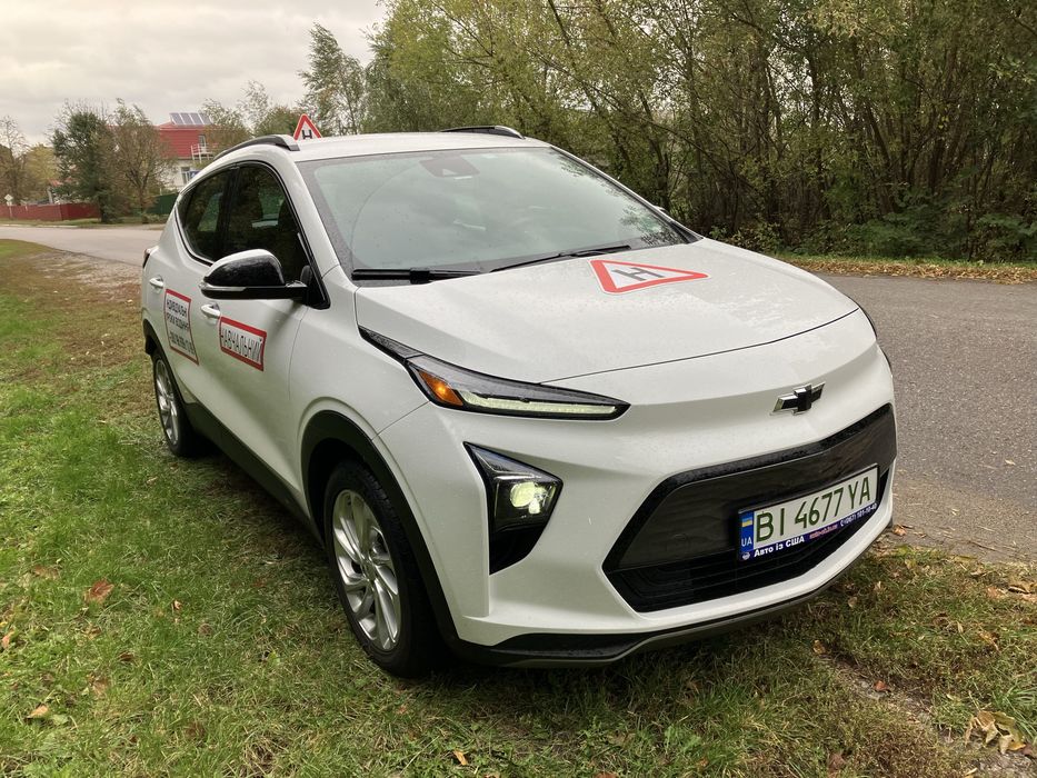 Автоінструктор Кременчук. Підготовка до іспиту, відновлення навичок