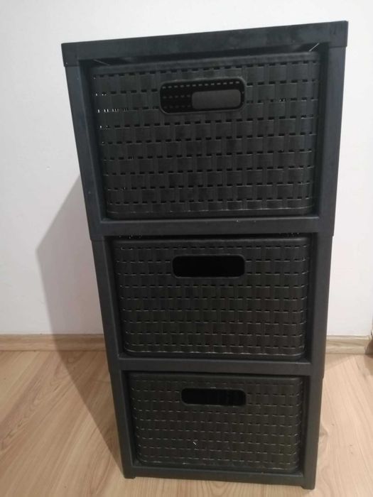 szafka ratanowa z szufladami