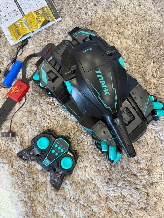 Танк на пульту управления