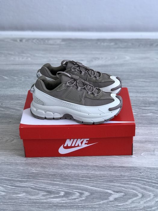 Nike Air Zoom Vomero Roam