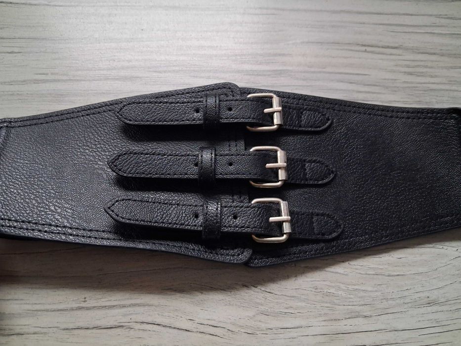 Pas do talii, czarny