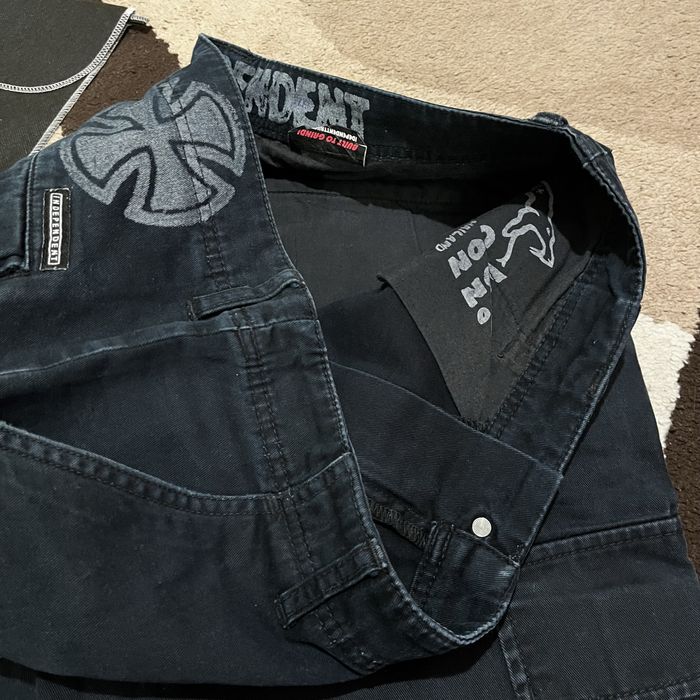 шорти independent