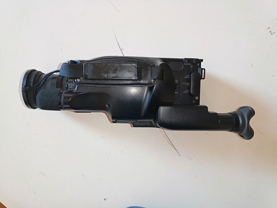 Kamera analogowa SONY Handucam kasety stan kolekcjonerski